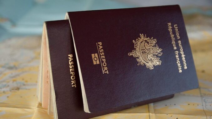 French passport