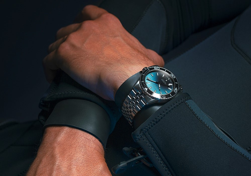 Freelancer Diver Geneva Limited Edition watch from RAYMOND WEIL