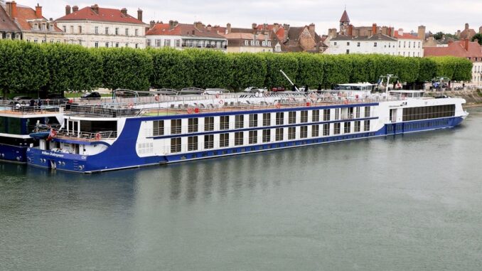 MS William Shakespeare on the River Saône