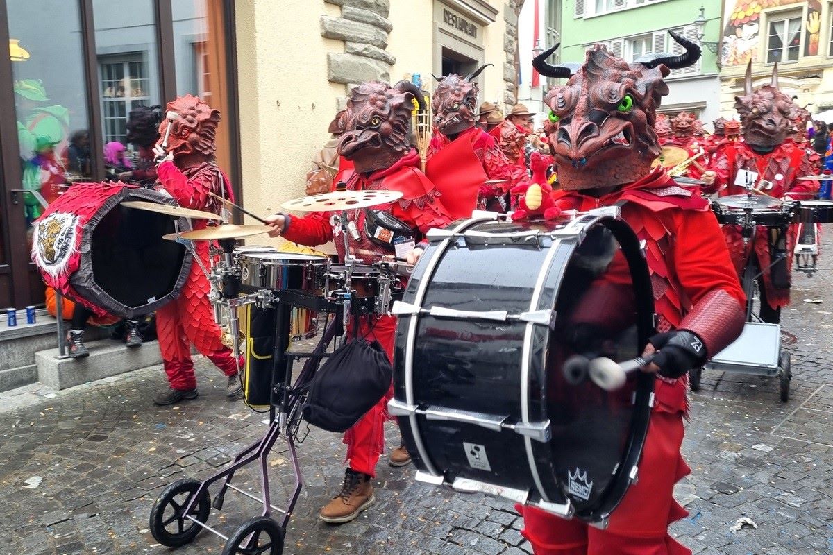 Guugger Band drummers in masks
