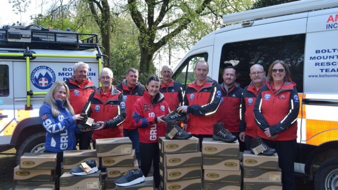 Bolton Mountain Rescue Team volunteers