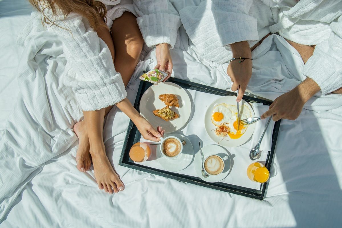 Hilton Lake Como breakfast in bed