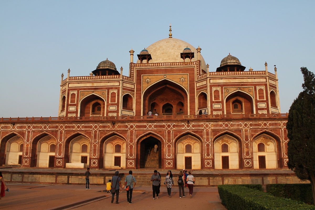 Late afternoon at Humayun Tomb