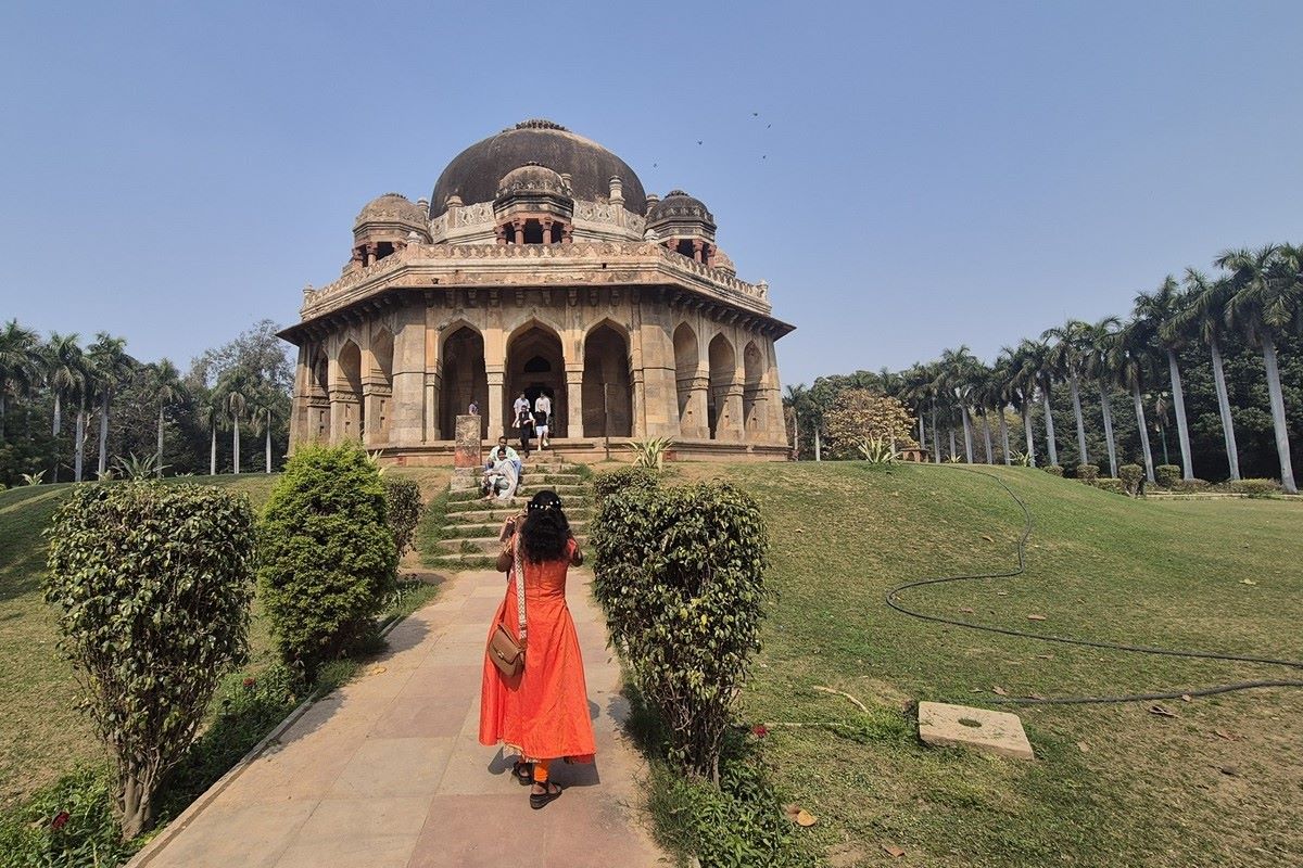 Mohammed Shah Tomb in Lodi Gardens