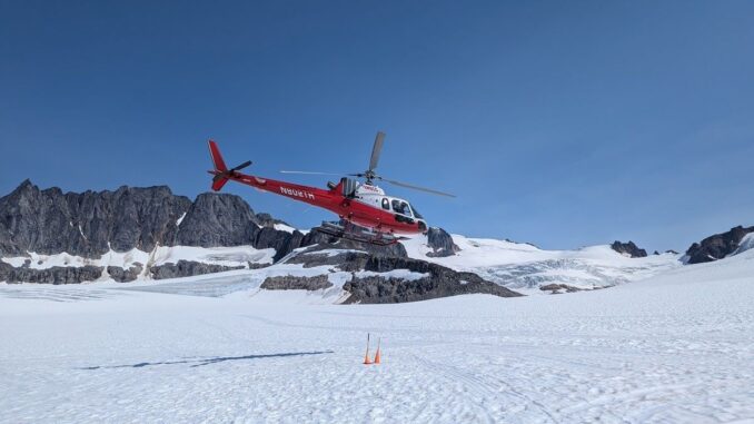 Helicopter trips on glacier