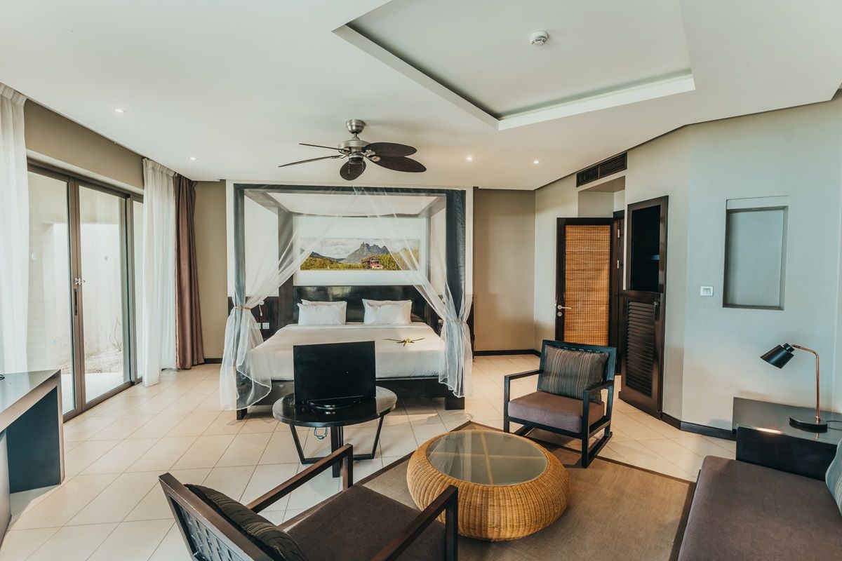 Crystals Beach Resort Belle Mare Family Suite