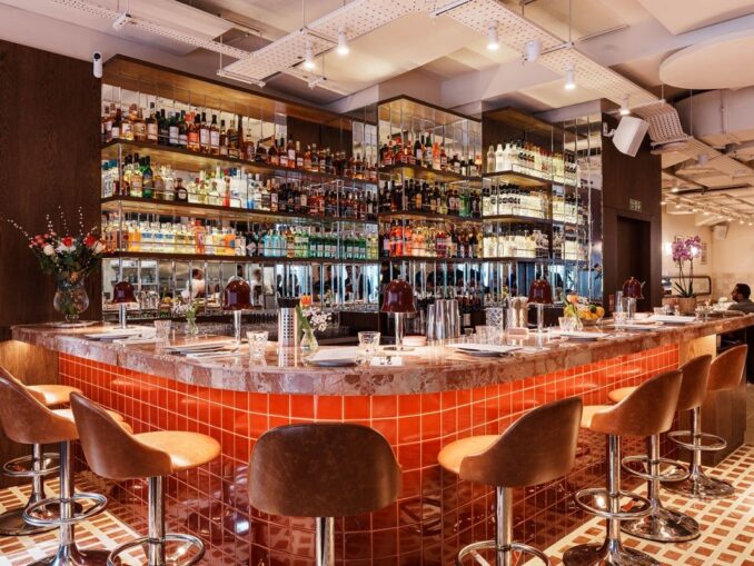 Lokal restaurant interior