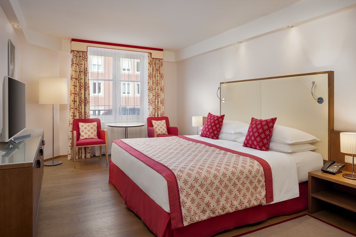 Sheraton Grand Salzburg Deluxe Room